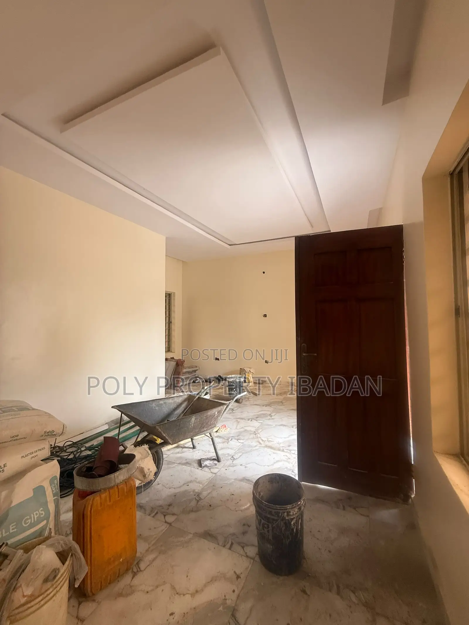 2bdrm Apartment in Kolapo Ishola Gra, Akobo for rent in Akobo