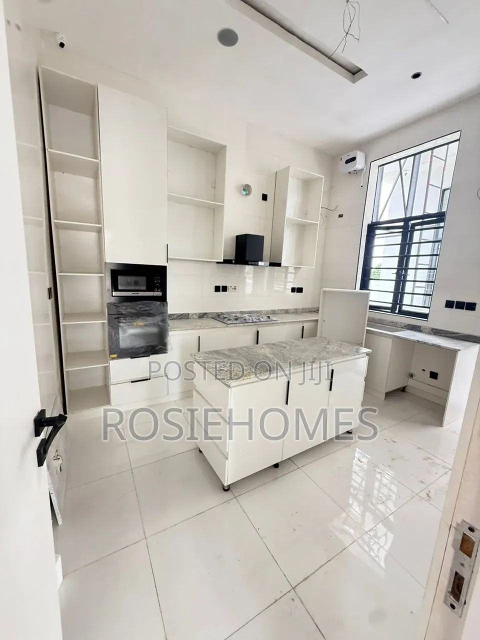 4bdrm Duplex in Ikota Gra for rent in Ikota
