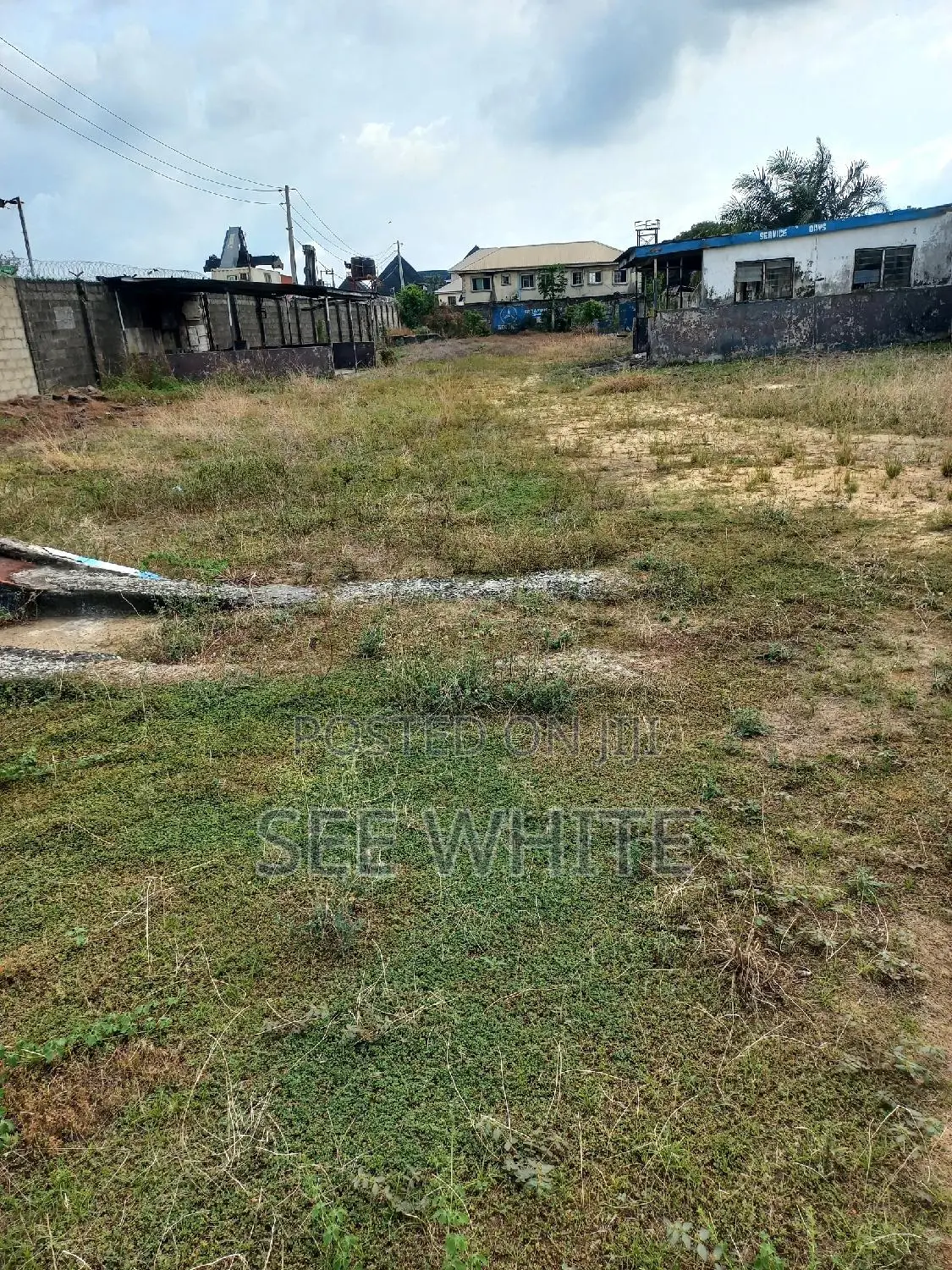 5 Plots Of Land For Commercial Purposes For Sale in Satellite Town