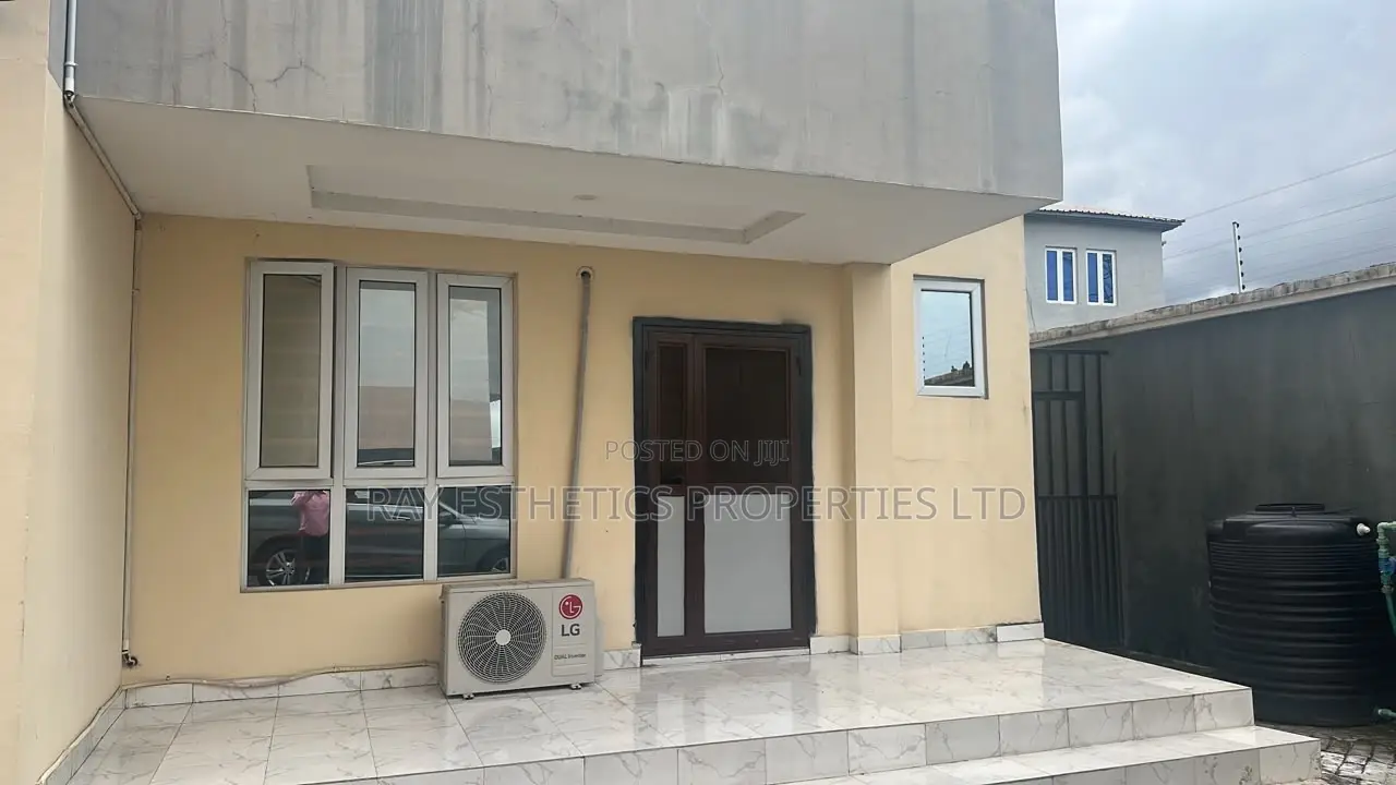 4bdrm Maisonette in Igbo-efon for rent in Igbo-efon