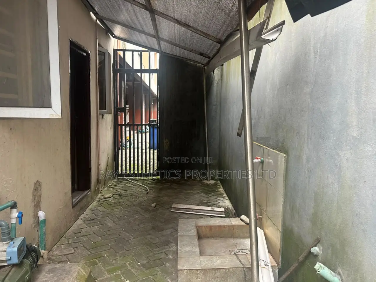 4bdrm Maisonette in Igbo-efon for rent in Igbo-efon