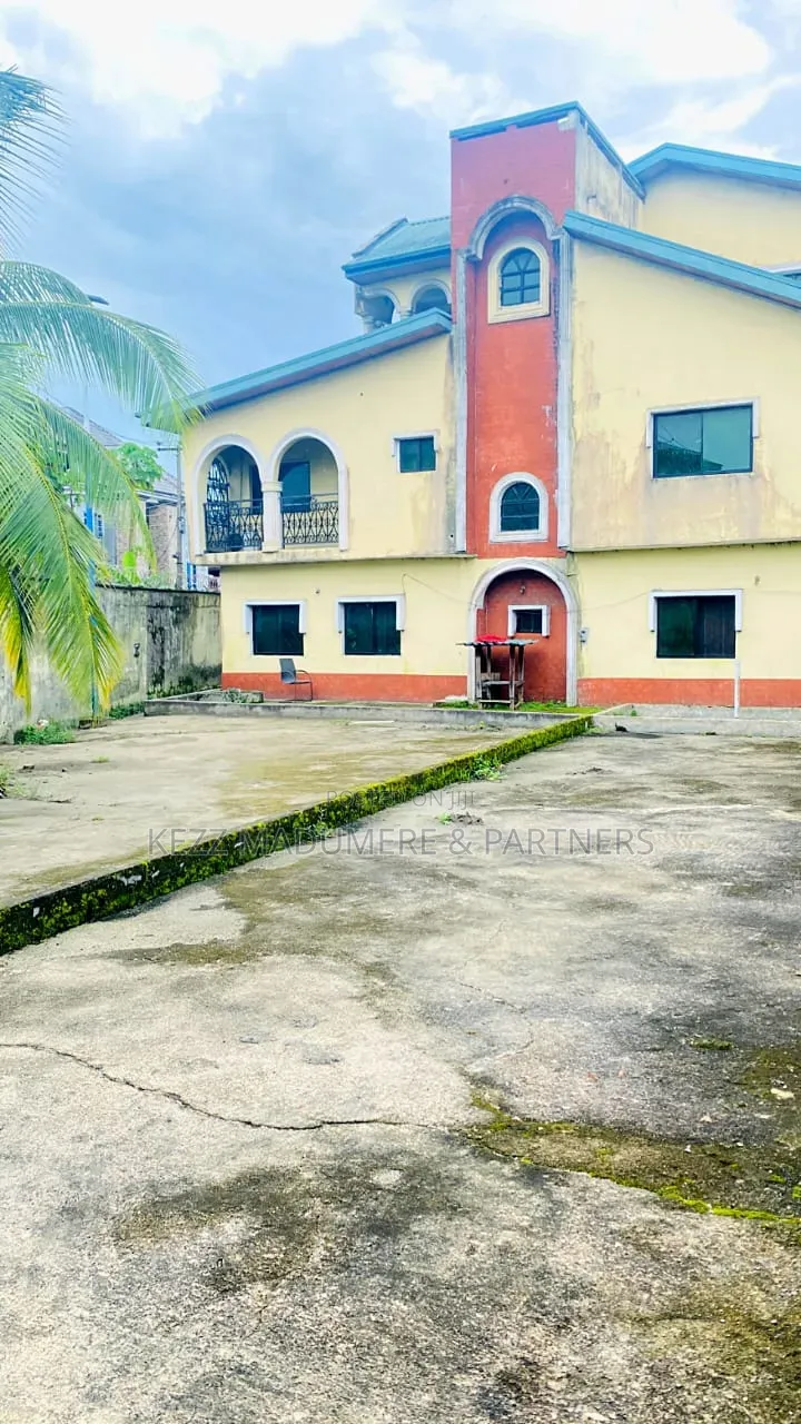 8bdrm Duplex in Agip Estate, Port, Obio-Akpor for sale in Obio-Akpor