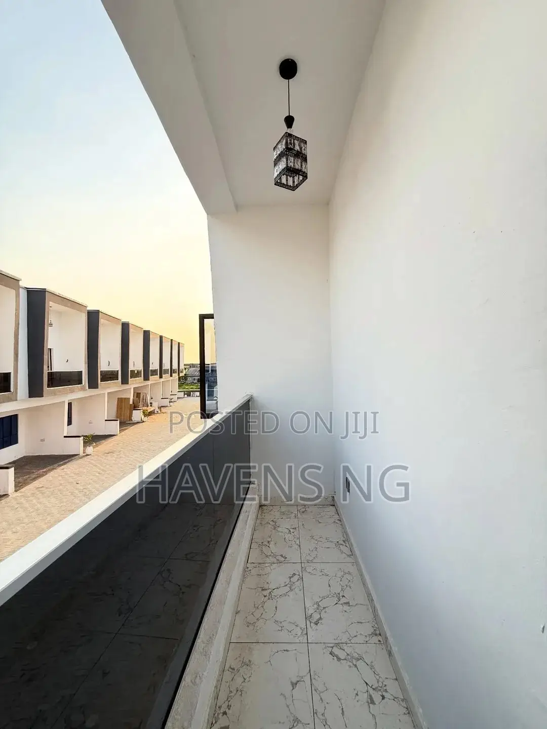 2bdrm Duplex in Lekki Phase 2 for sale in Lekki Phase 2