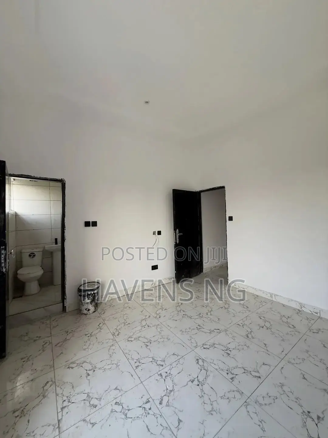 2bdrm Duplex in Lekki Phase 2 for sale in Lekki Phase 2