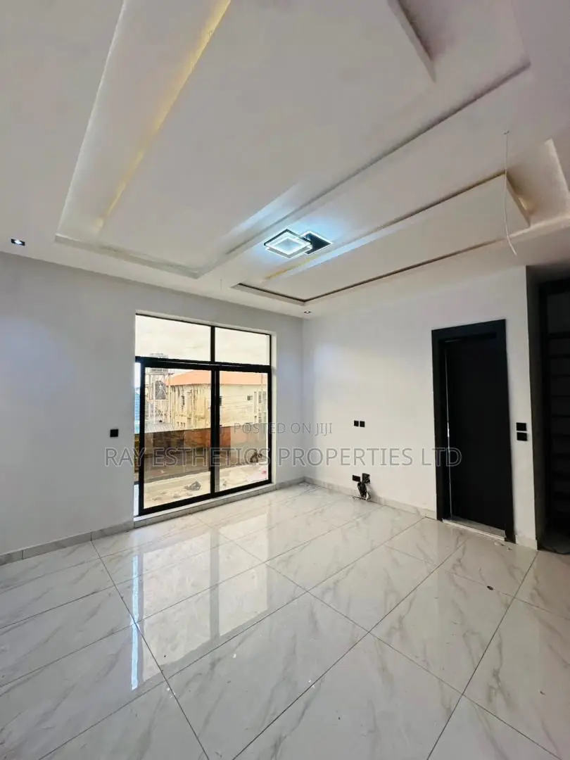 4bdrm Duplex in Golden Park Estate, Sangotedo for sale in Sangotedo