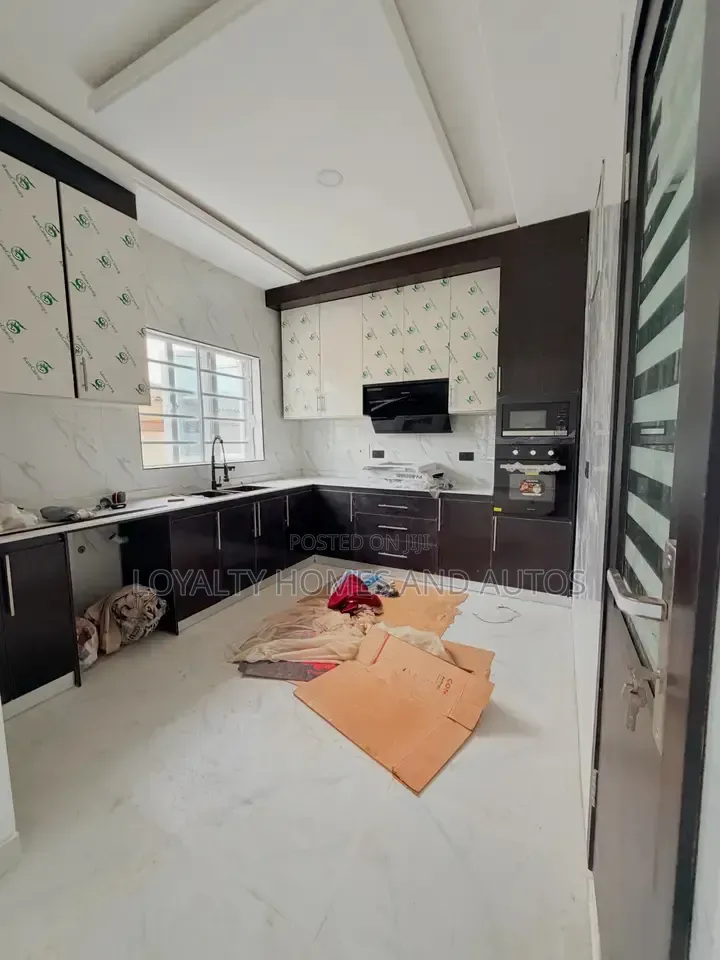 4bdrm House in Opebi for sale in Opebi