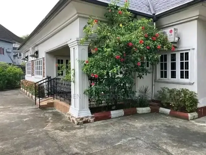3bdrm Bungalow in Eneka for sale in Eneka