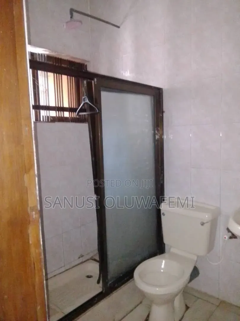 Furnished 3bdrm Block of Flats in GRA Phase 2 Shangisha for rent in GRA Phase 2 Shangisha
