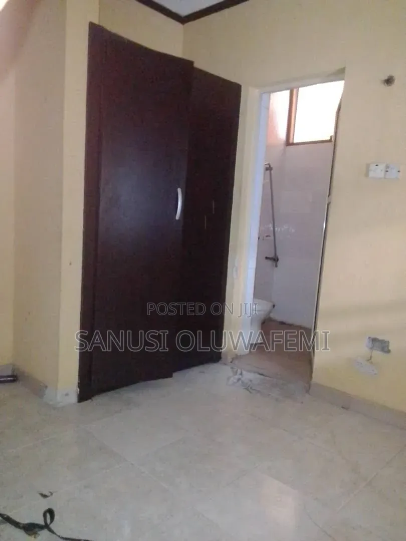 Furnished 3bdrm Block of Flats in GRA Phase 2 Shangisha for rent in GRA Phase 2 Shangisha