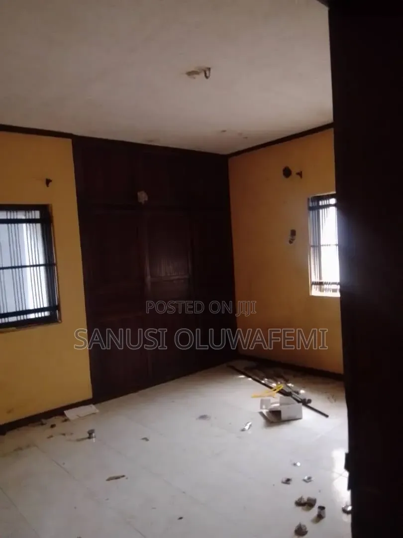 Furnished 3bdrm Block of Flats in GRA Phase 2 Shangisha for rent in GRA Phase 2 Shangisha