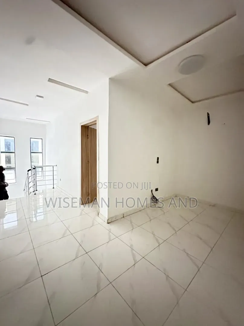 4bdrm Duplex in Orchid Road Lekki for rent in Lekki Expressway