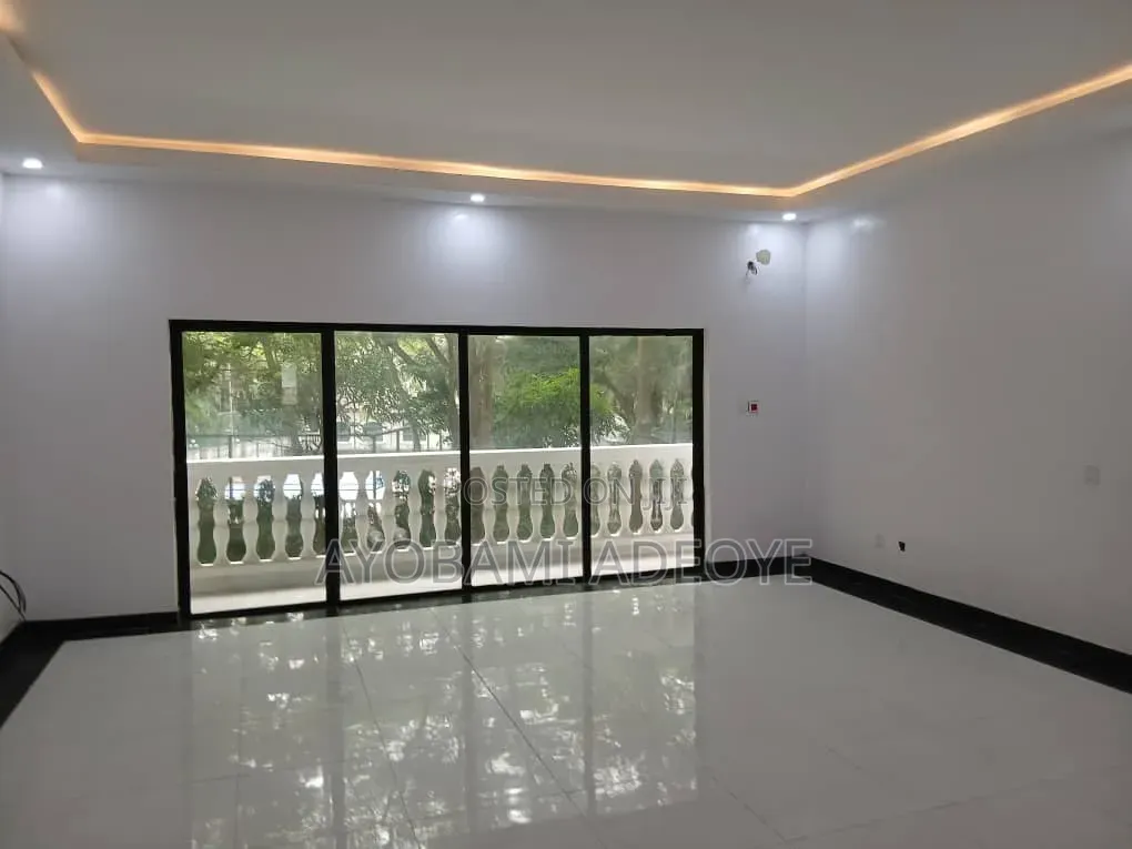 3bdrm Apartment in Chevron for rent in Chevron