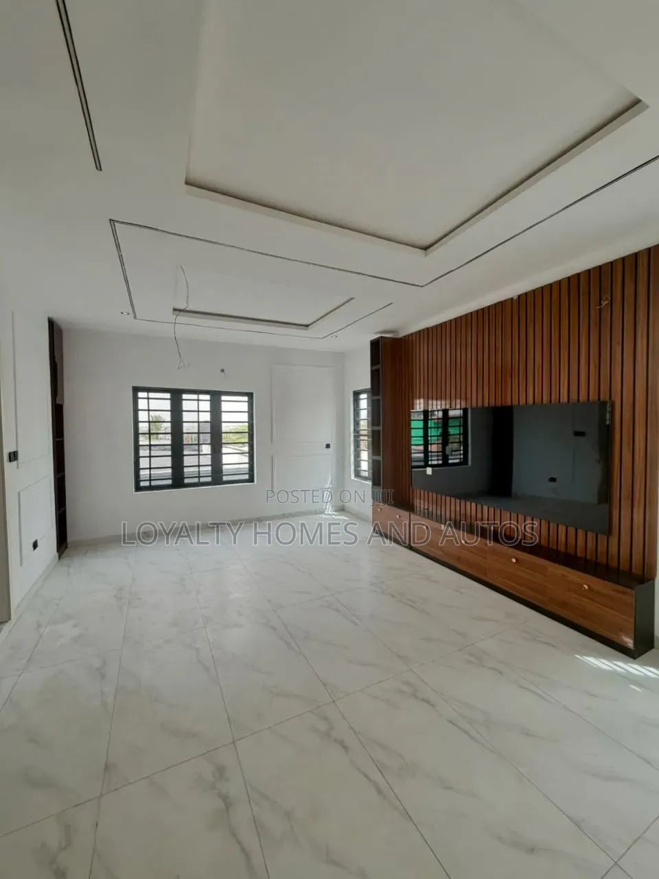 5bdrm Duplex in Omole Phase 1 for sale in Omole Phase 1