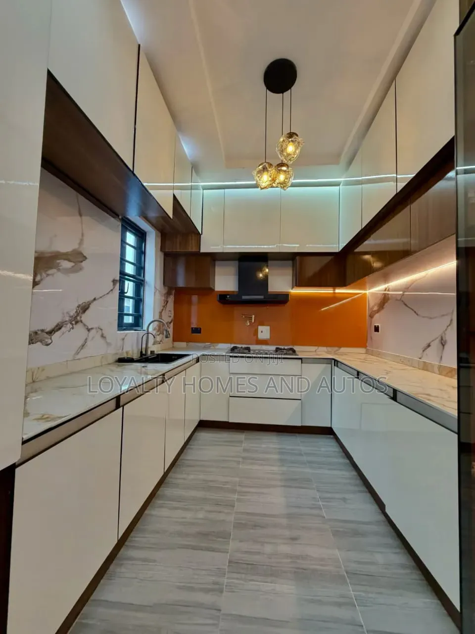 5bdrm Duplex in Omole Phase 1 for sale in Omole Phase 1