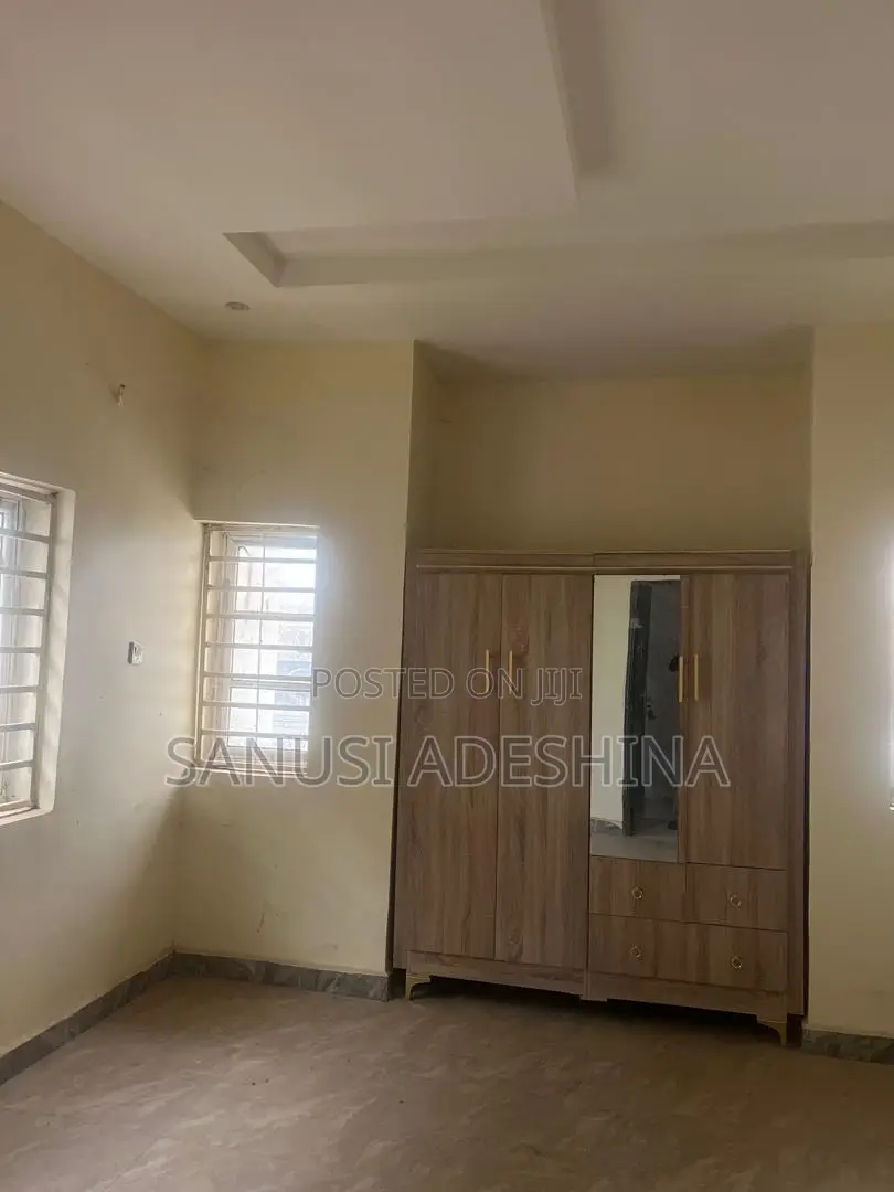3bdrm Block of Flats in Gwarimpa Estate By, Gwarinpa for rent in Gwarinpa
