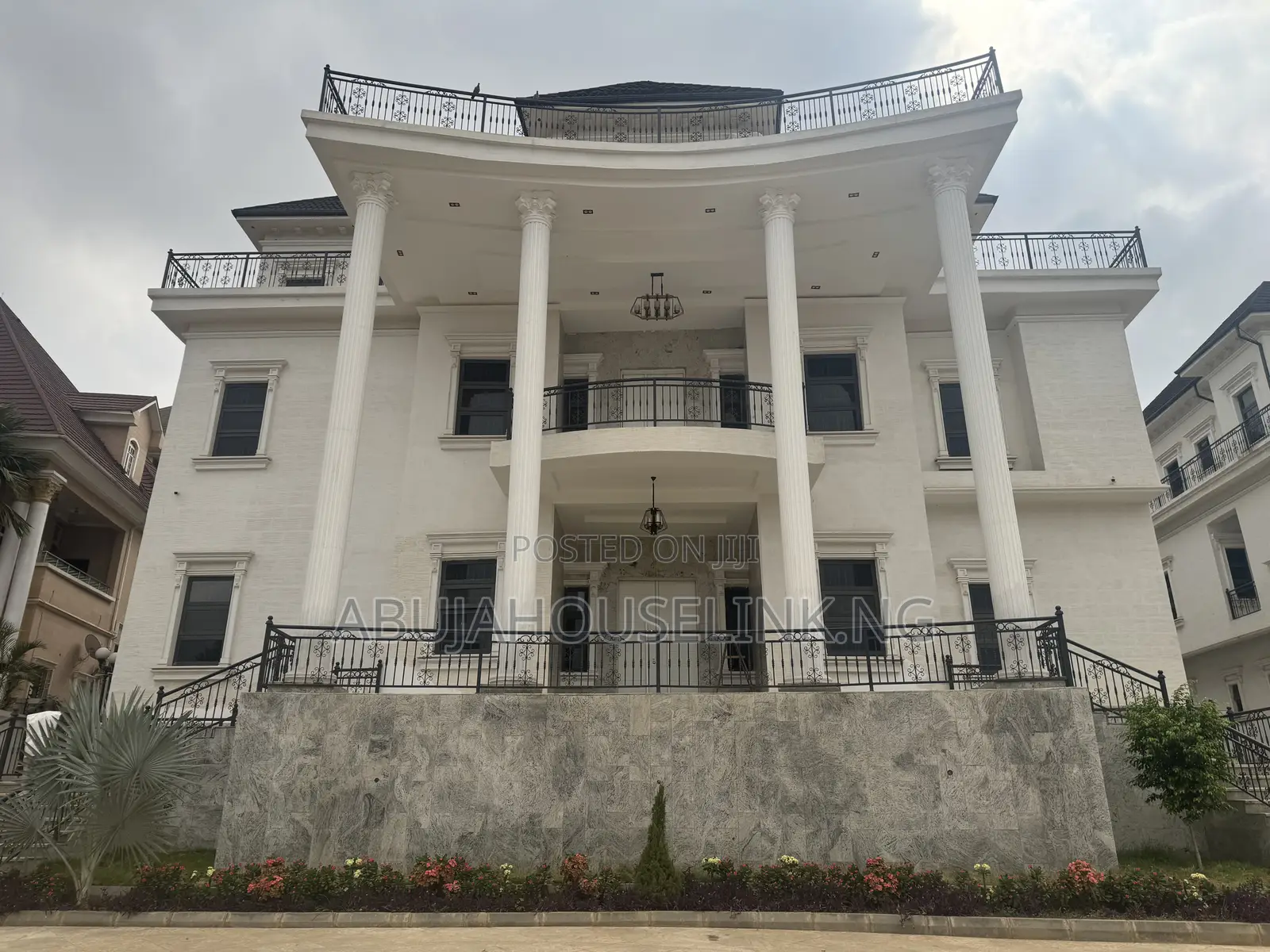 10bdrm Mansion in Maitama Main Abuja for sale in Maitama