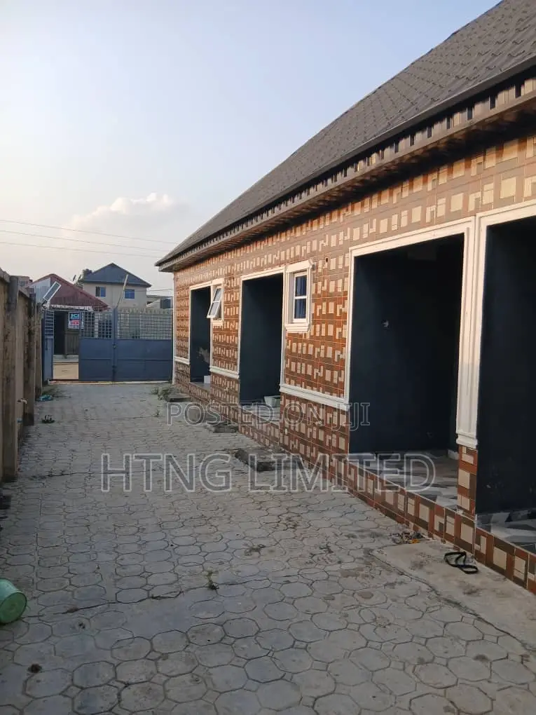 3bdrm Bungalow in Oreta, Igbogbo for sale in Igbogbo