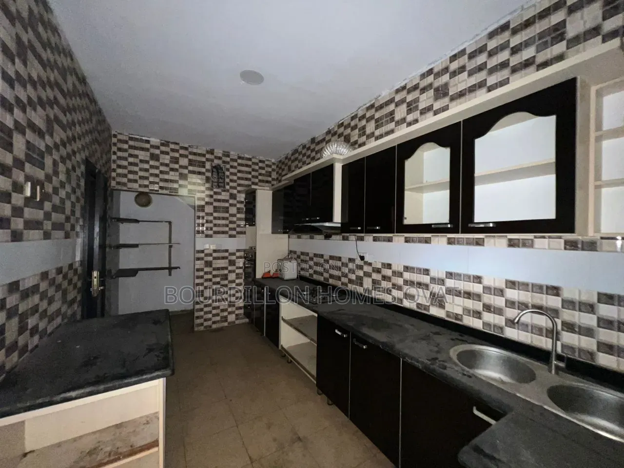 4bdrm Duplex in Chevron Drive Lekki for sale in Chevron