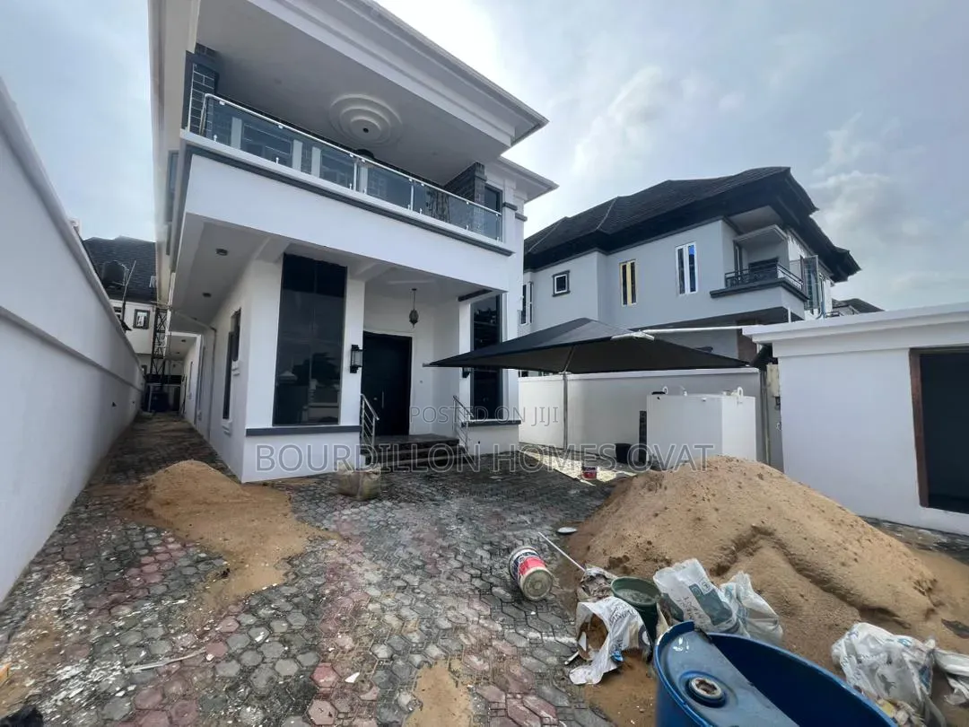 5bdrm Duplex in Chevron Drive Lekki for rent in Chevron