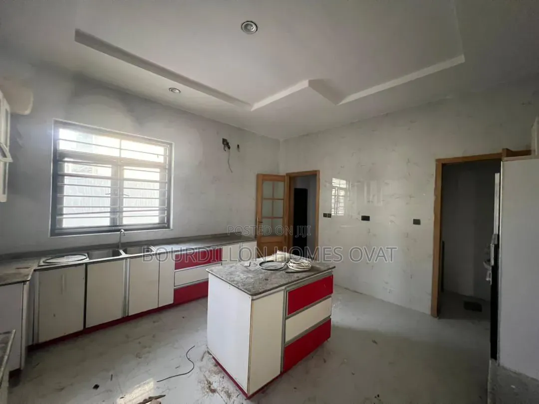 5bdrm Duplex in Chevron Drive Lekki for rent in Chevron