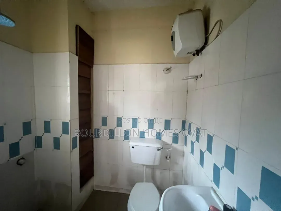 3bdrm Apartment in Ikota Villa Estate for rent in Ikota