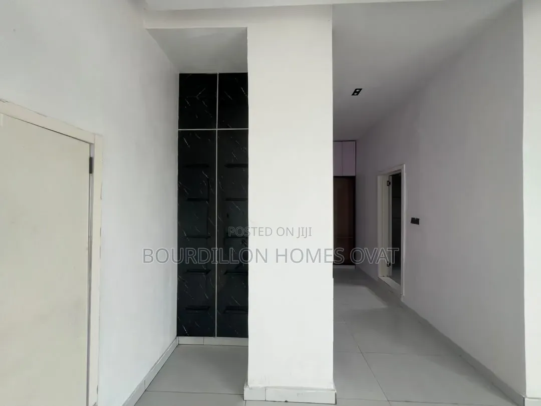 4bdrm Duplex in Lekki Scheme 2 for sale in Ilaje / Lekki