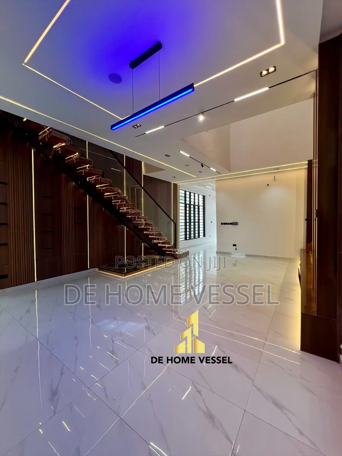 5bdrm Duplex in Ikota for sale in Ikota