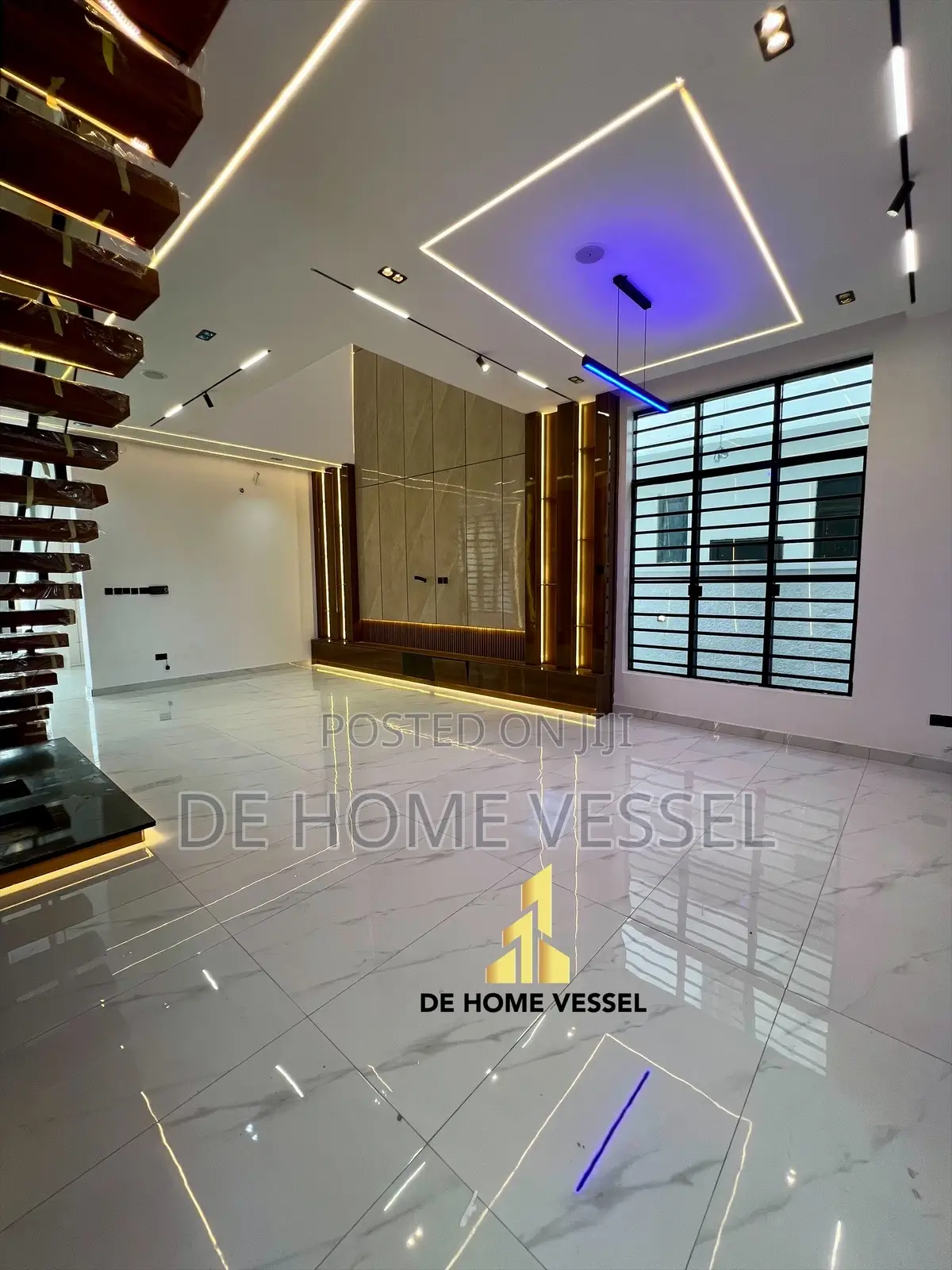 5bdrm Duplex in Ikota for sale in Ikota