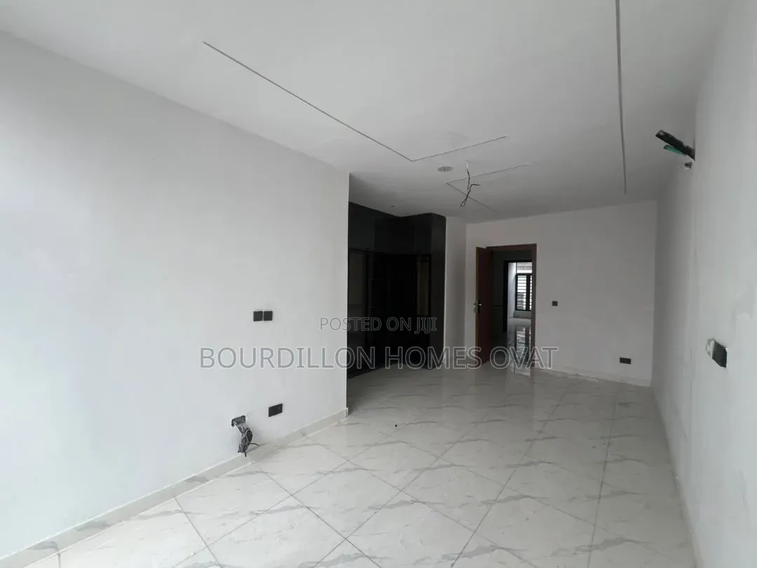 2bdrm Duplex in Lekki Scheme 2 for sale in Ilaje / Lekki