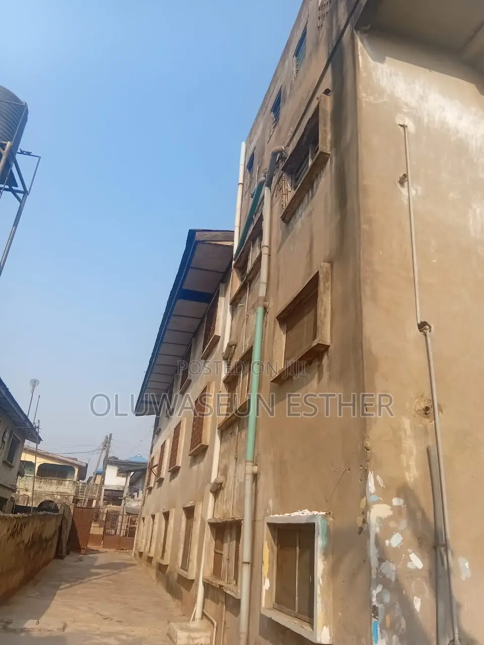 3bdrm Block of Flats in Alakia for sale in Alakia