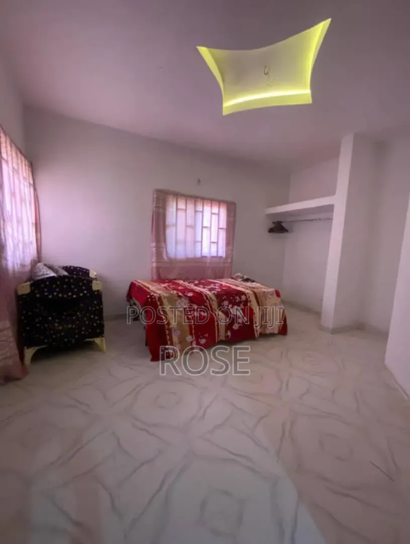 4bdrm Bungalow in Oron Road (Atakpa,, Uyo for sale in Uyo