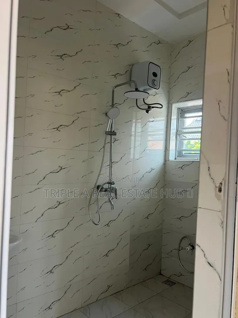 Furnished 4bdrm Duplex in Alimosho for sale in Alimosho