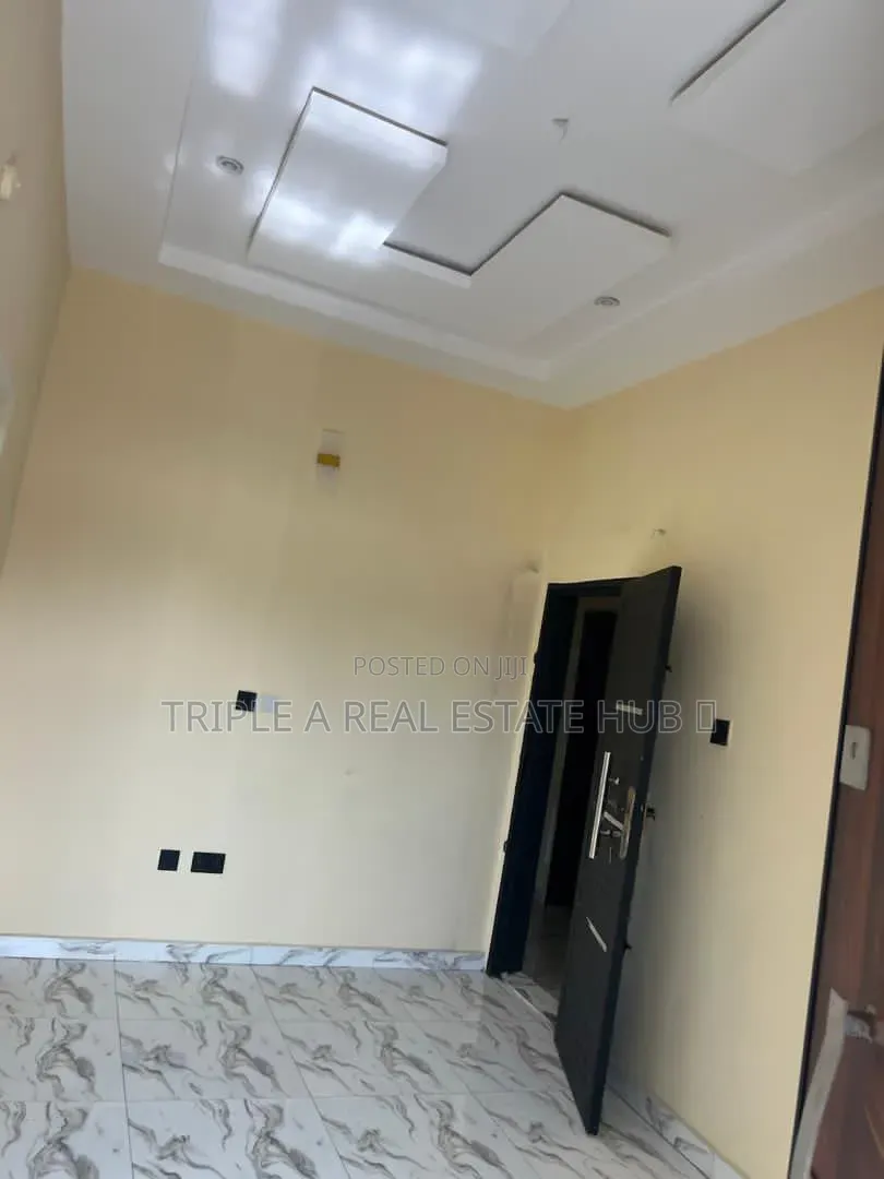 Furnished 4bdrm Duplex in Alimosho for sale in Alimosho
