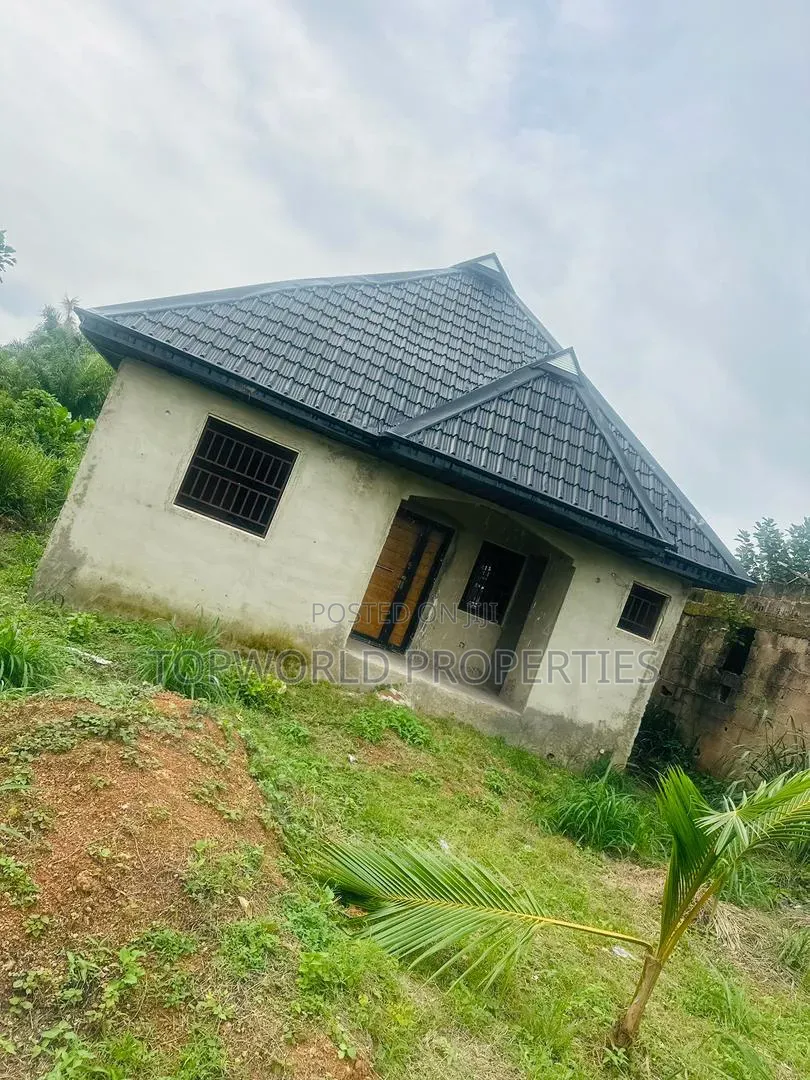 3bdrm Bungalow in Behind Osinbajo Rail for sale in Ifo