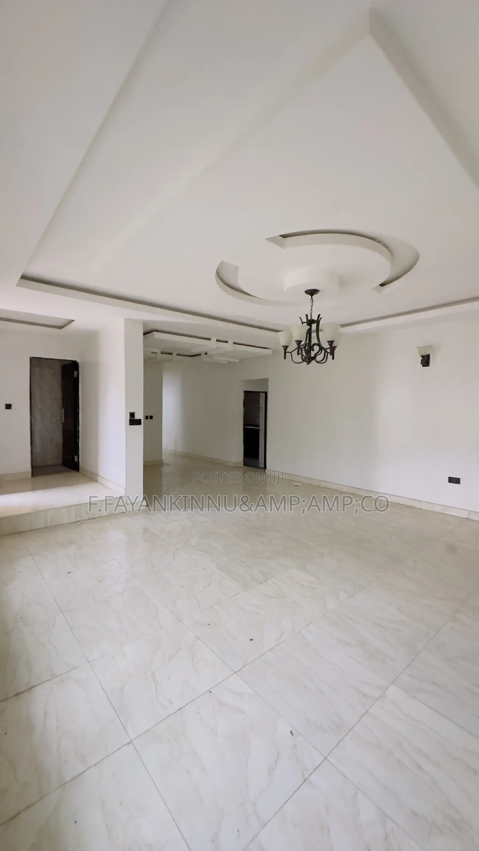 4bdrm Duplex in Lugbe District for sale in Lugbe District