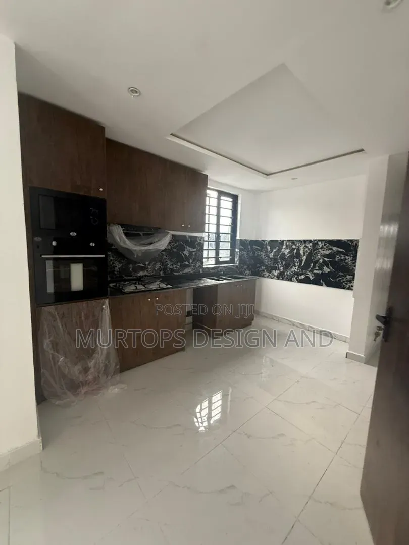 2bdrm Apartment in Chevron for rent in Chevron