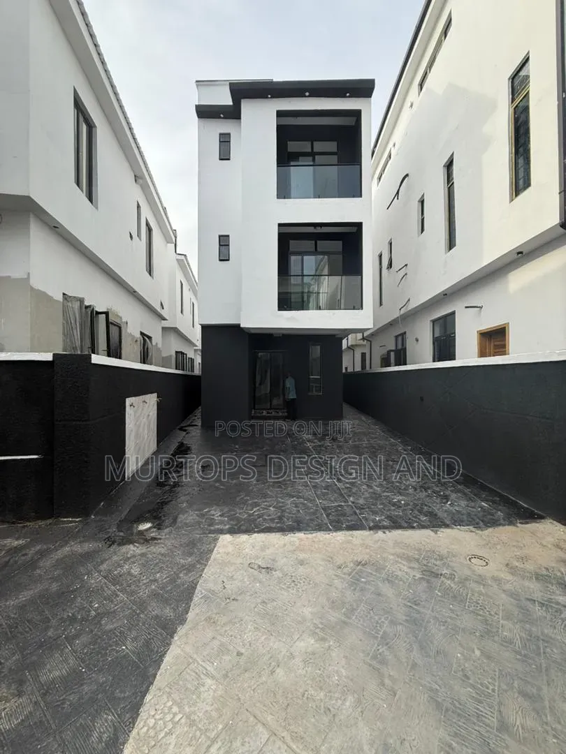 2bdrm Apartment in Chevron for rent in Chevron