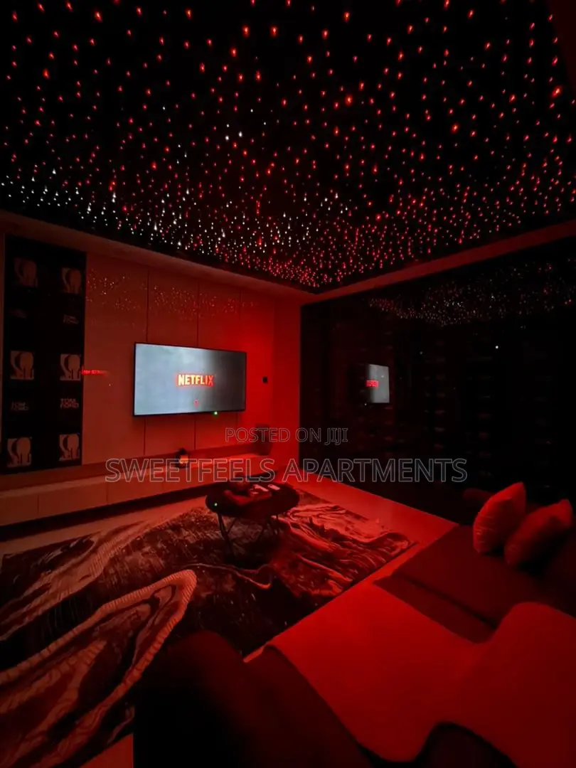 Deluxe Max 1 Bedroom Apartment With a Private Cinema and Bathub in Chevron