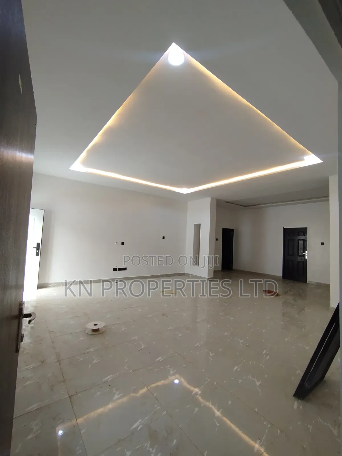 3bdrm Apartment in Airport Road, Lugbe District for rent in Lugbe District
