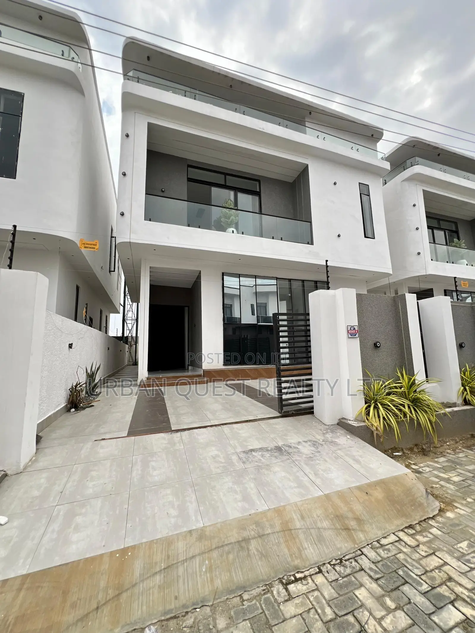 4bdrm Duplex in Ajah for sale in Ajah