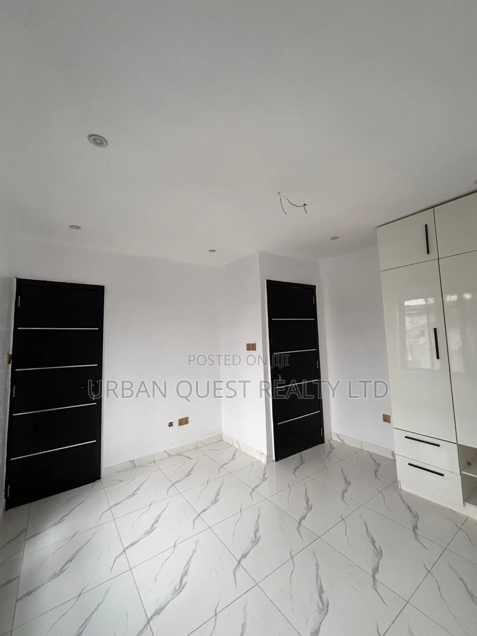 1bdrm Apartment in Lekki Phase 1 for sale in Lekki Phase 1