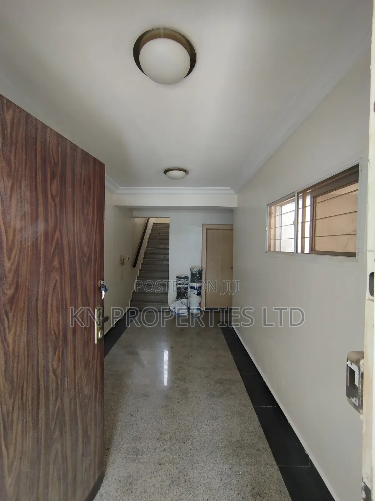 4bdrm Duplex in Apo for rent in Apo District