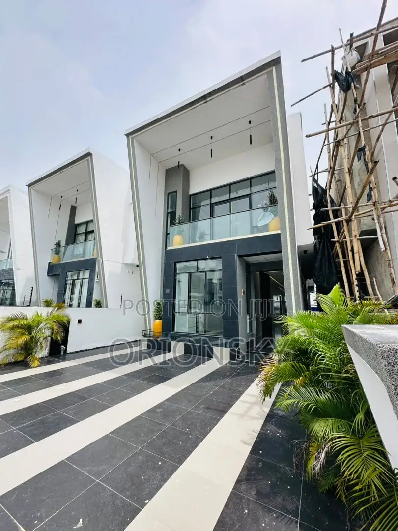 5bdrm Duplex in Ajah for sale in VGC / Ajah