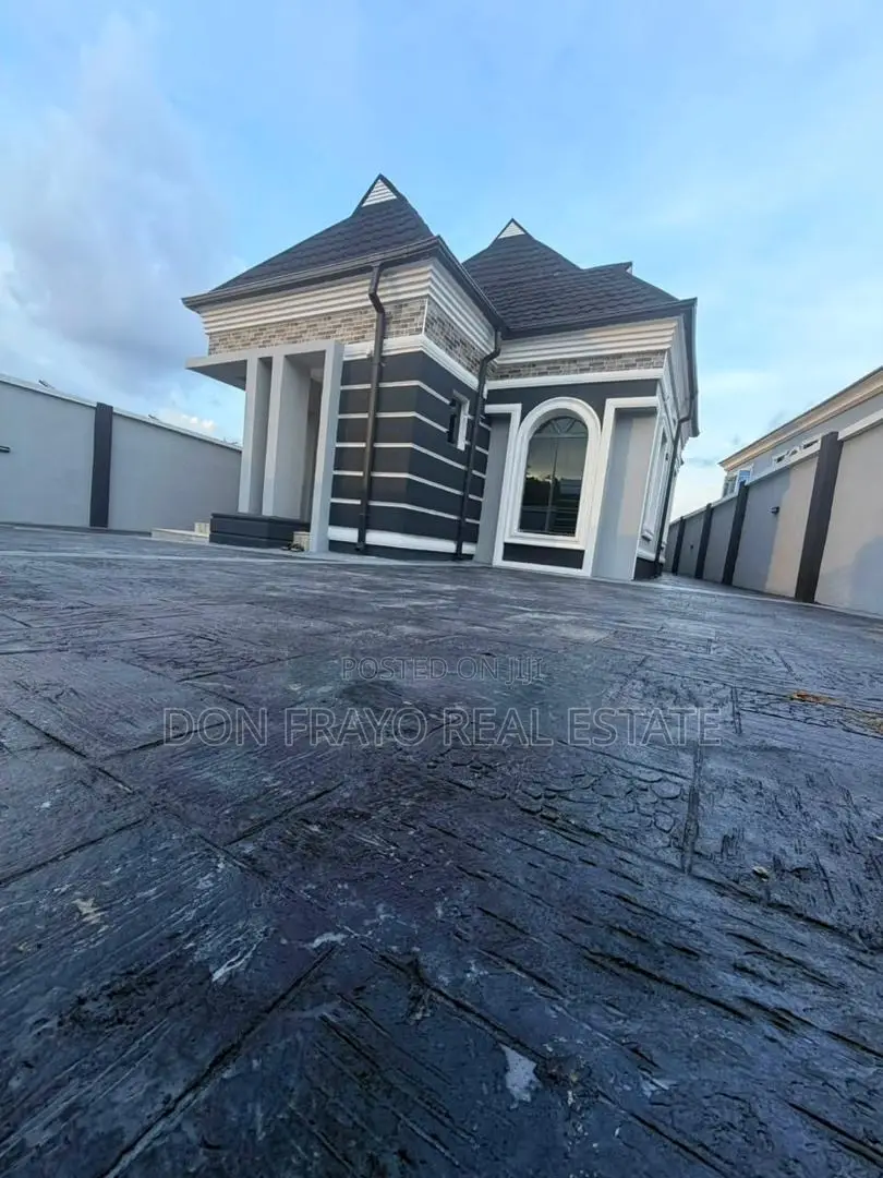 3bdrm Bungalow in Unity Estate Alakia for sale in Alakia