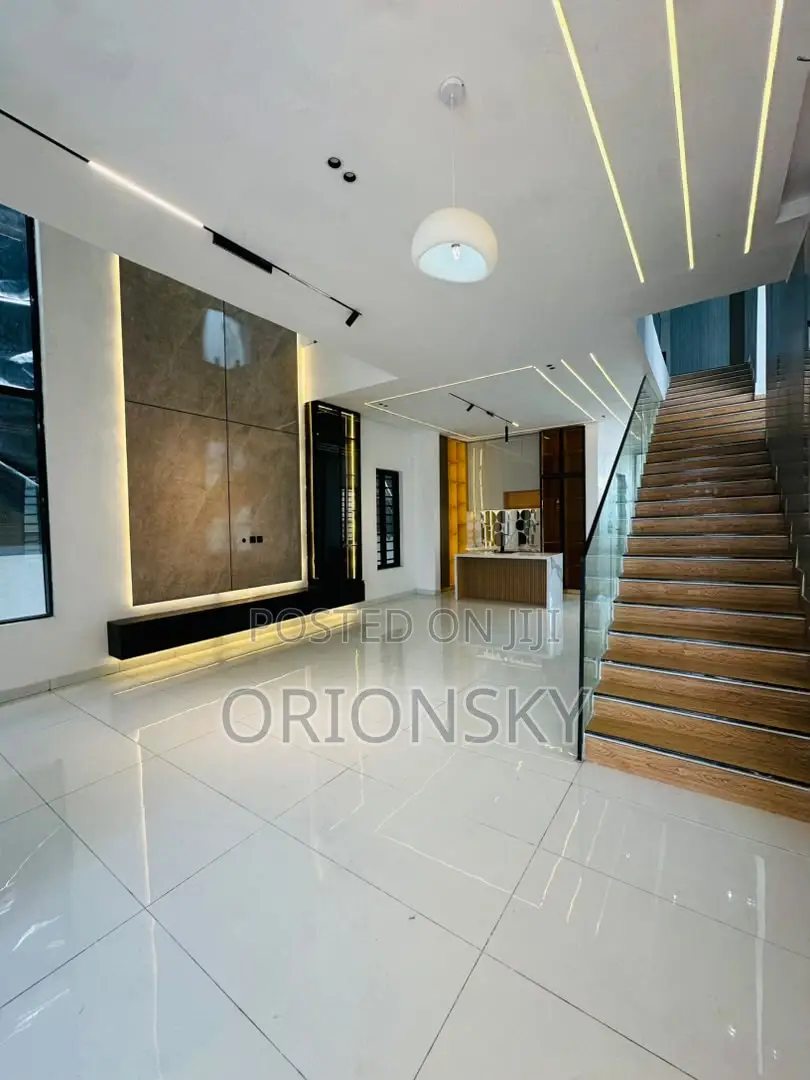 5bdrm Duplex in VGC / Ajah for sale in VGC / Ajah