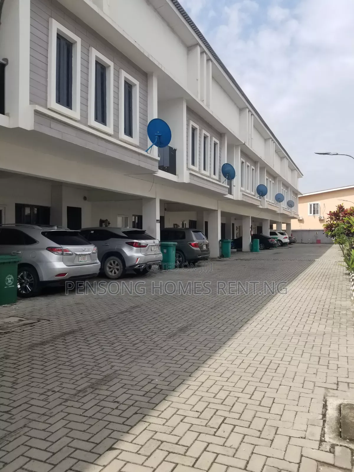 3bdrm Duplex in Victoria Crest 3, Lekki Expressway for rent in Lekki Expressway