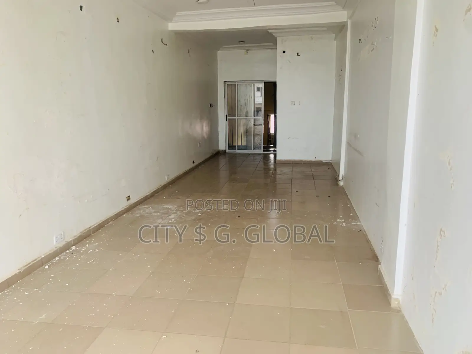 Shop Space in Gwarinpa for Rent in Life Camp