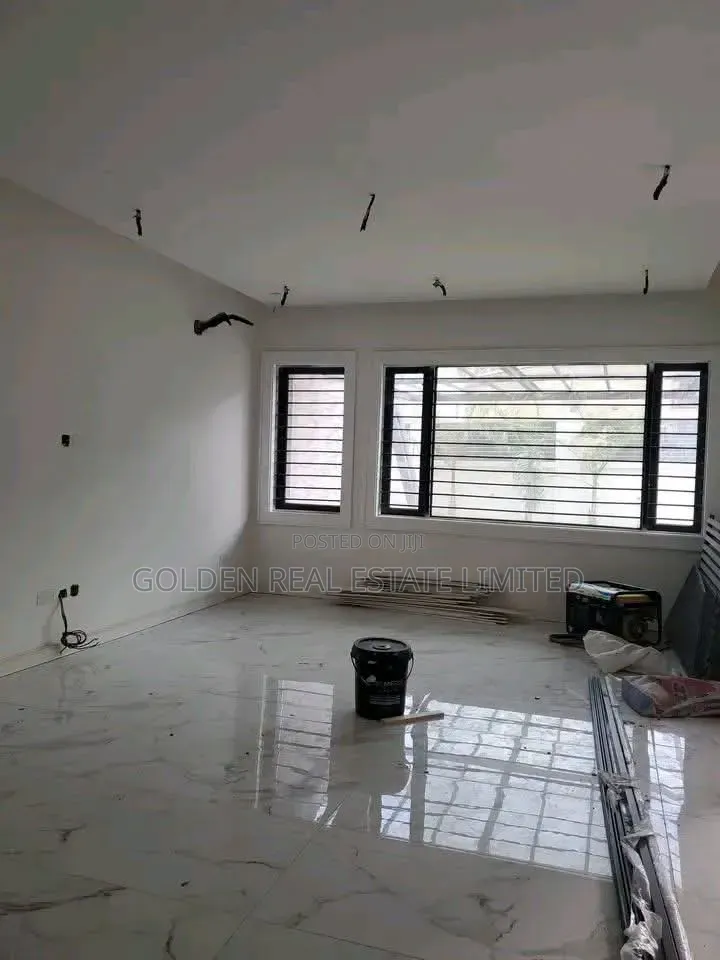 5bdrm Duplex in Katampe Extension for sale in Katampe Extension