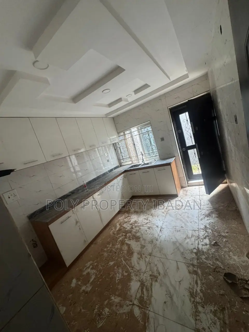 4bdrm Duplex in Olusoji Avenue, Oluyole Estate for rent in Oluyole Estate