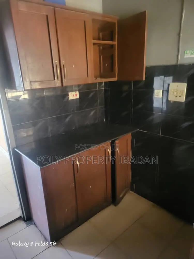 3bdrm Apartment in Aare Avenue, Oluyole Estate for rent in Oluyole Estate